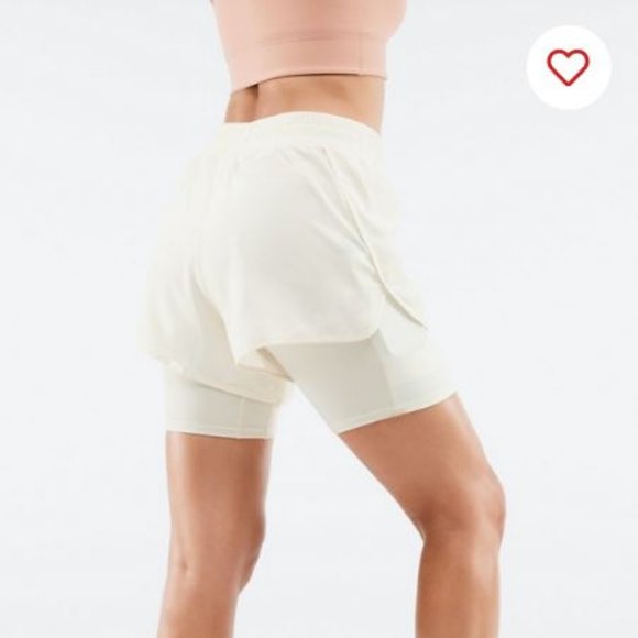 Fabletics On the Run 4-Piece Outfit - Picture 10 of 15